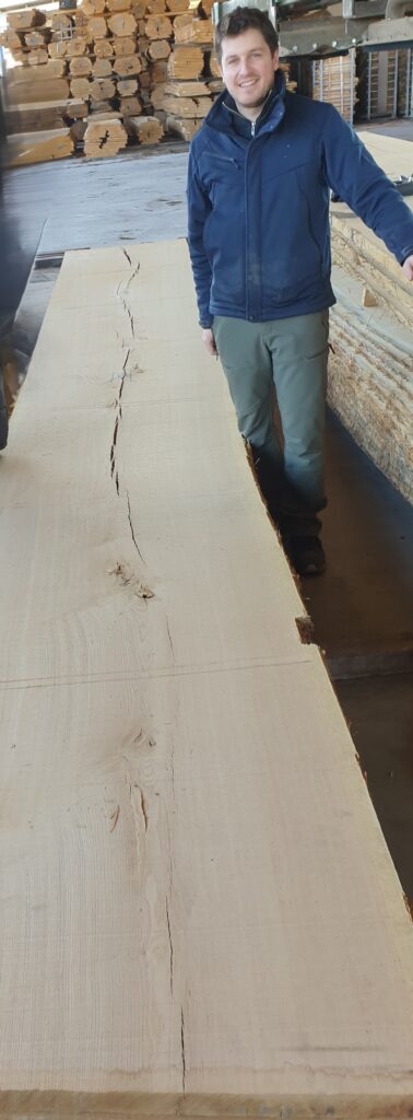 Planches chêne Choix Prestige en séchoir – sciage grande longueur pour agencement de luxe, Eurochêne