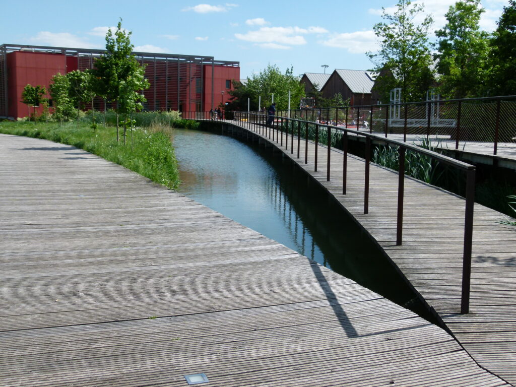 Base Nautique Quai De Sèvres (92) → PRODUIT POUR PLATELAGE