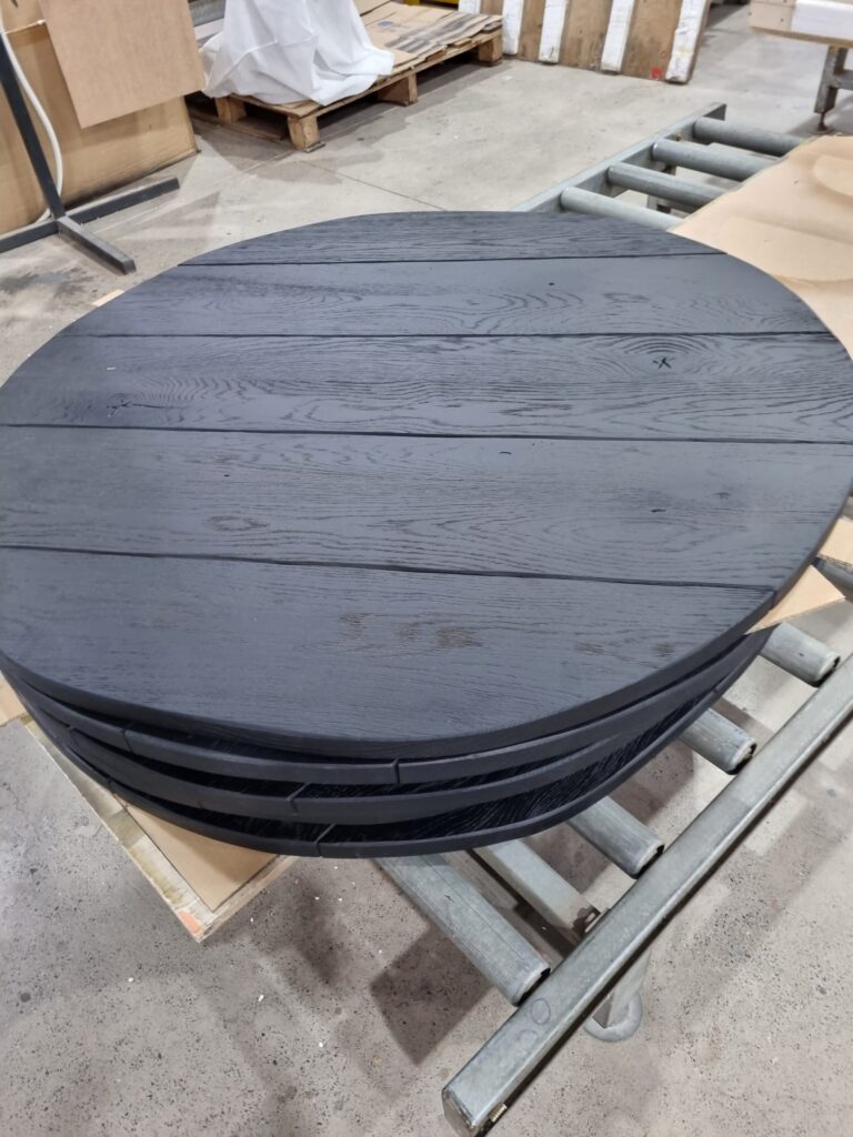 Fabrication Tables Chêne Peintes (VN) → CHOIX BRUN
