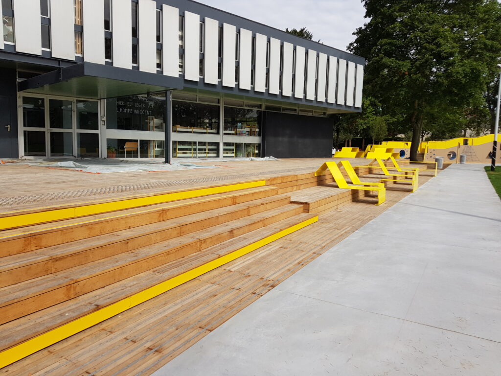 Platelage Ecole Mantes La Jolie (74) → CHOIX QB1B & QS1B